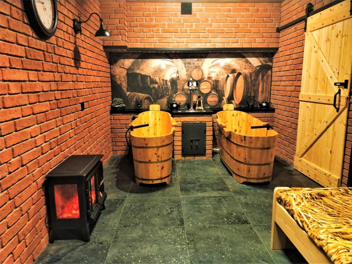 Dworek Nad Stawem & Laznia Piwna Ostrów Mazowiecka Buitenkant foto