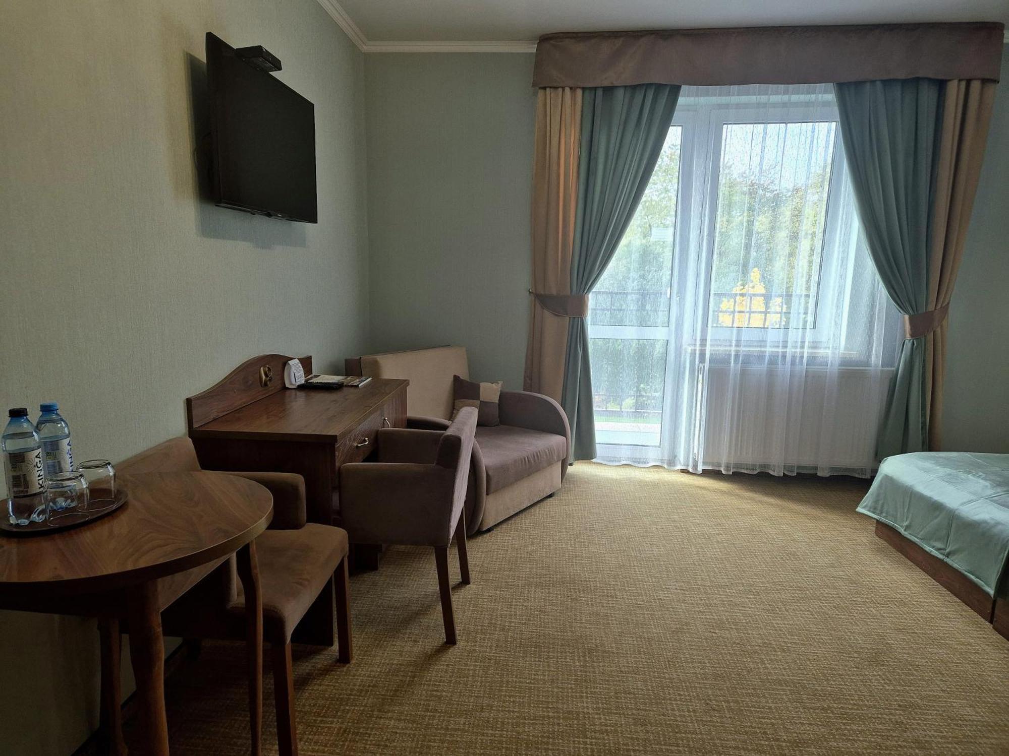 Dworek Nad Stawem & Laznia Piwna Ostrów Mazowiecka Buitenkant foto